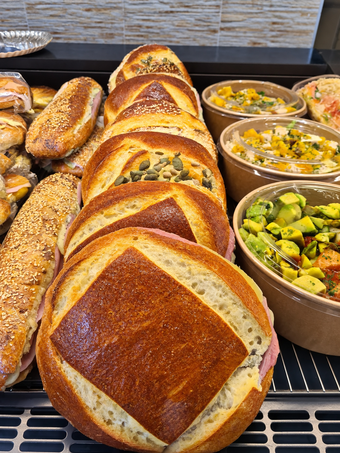 Panini maison vs panini industriel : quelles diff&eacute;rences ? Colmar